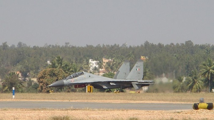 Chiếc Sukhoi Su-30MKI đầu tiên gia nhập Không quân Ấn Độ vào tháng 1 năm 2004